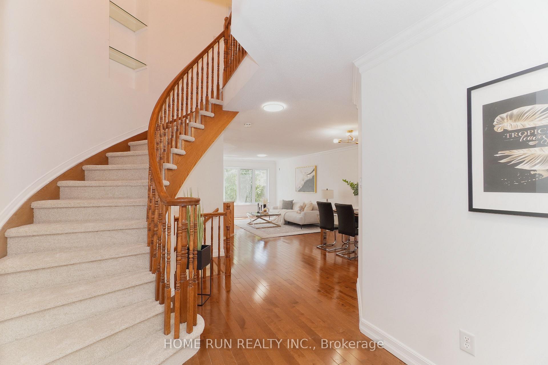 Photo 3 of 45 Scampton Drive, Ottawa, Kanata - Morgan's Grant/South March — HOMEH