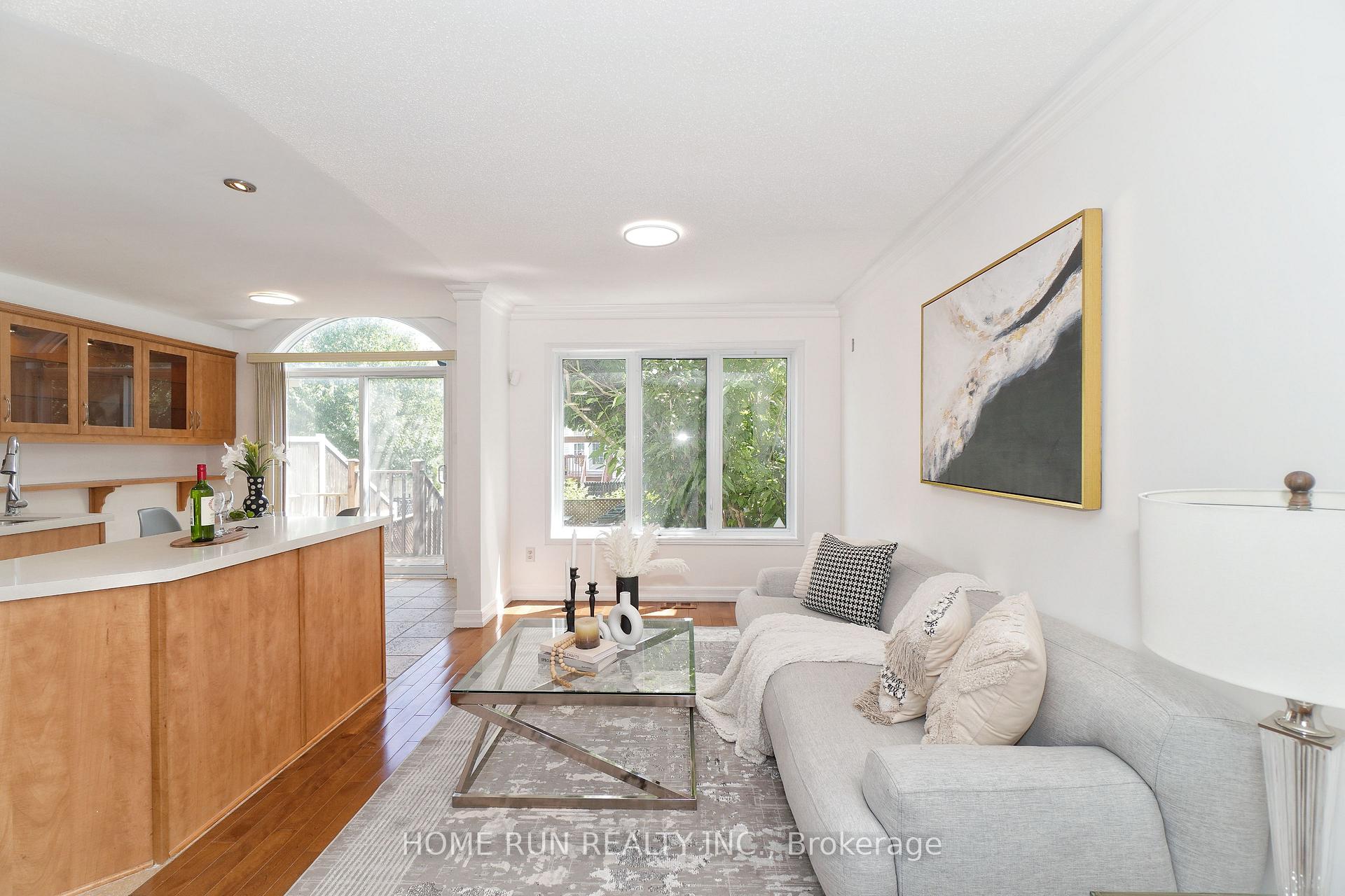 Photo 10 of 45 Scampton Drive, Ottawa, Kanata - Morgan's Grant/South March — HOMEH