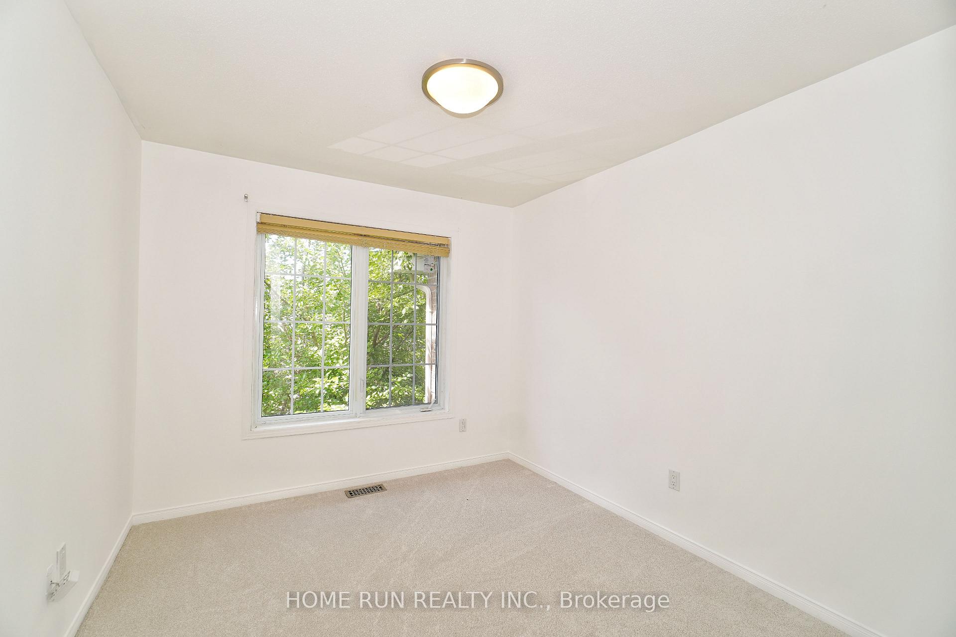 Photo 28 of 45 Scampton Drive, Ottawa, Kanata - Morgan's Grant/South March — HOMEH