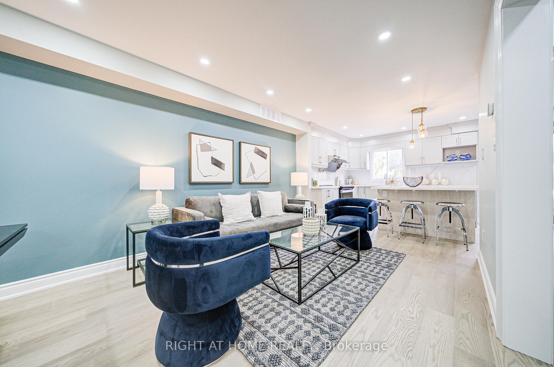 Photo 11 of 165 Trail Ridge Lane, Markham, Berczy — HOMEH