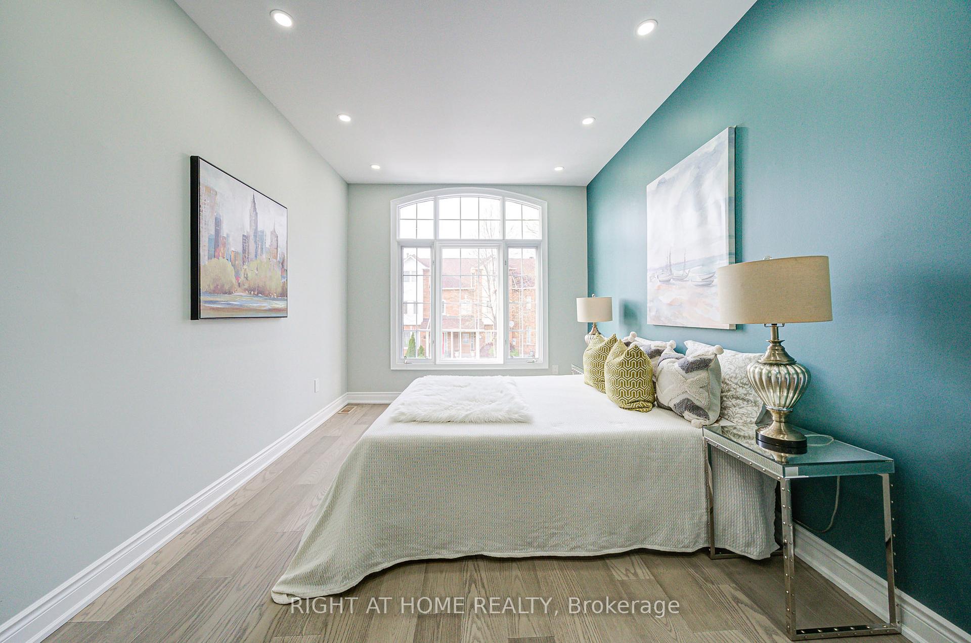 Photo 18 of 165 Trail Ridge Lane, Markham, Berczy — HOMEH