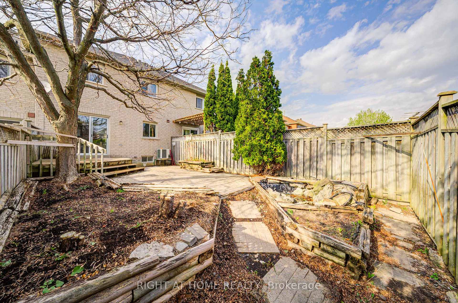 Photo 32 of 165 Trail Ridge Lane, Markham, Berczy — HOMEH
