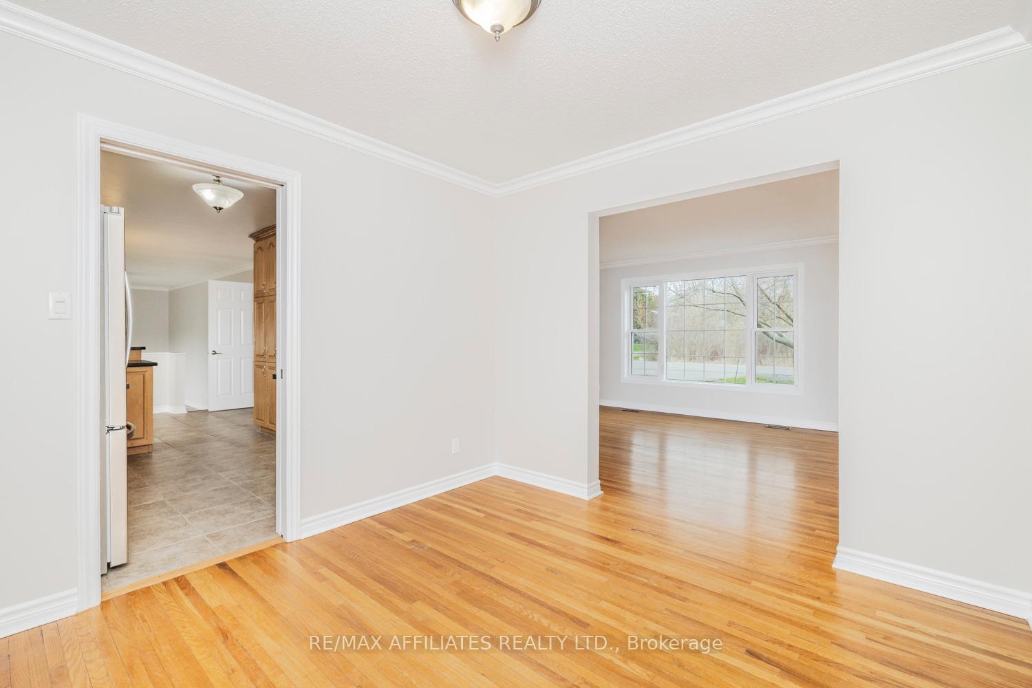Photo 10 of 5582 Van Vliet Road, Ottawa, Manotick Long Island & Nicholls Island — HOMEH