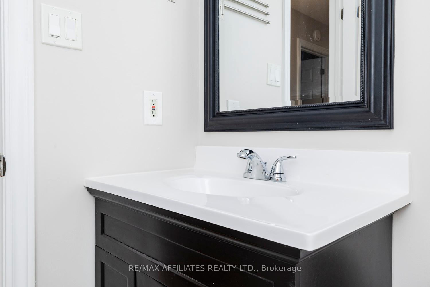 Photo 29 of 5582 Van Vliet Road, Ottawa, Manotick Long Island & Nicholls Island — HOMEH