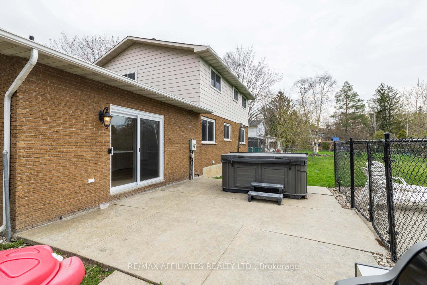 Photo 43 of 5582 Van Vliet Road, Ottawa, Manotick Long Island & Nicholls Island — HOMEH