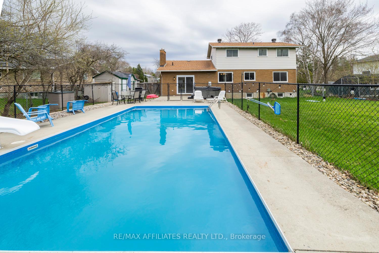 Photo 46 of 5582 Van Vliet Road, Ottawa, Manotick Long Island & Nicholls Island — HOMEH