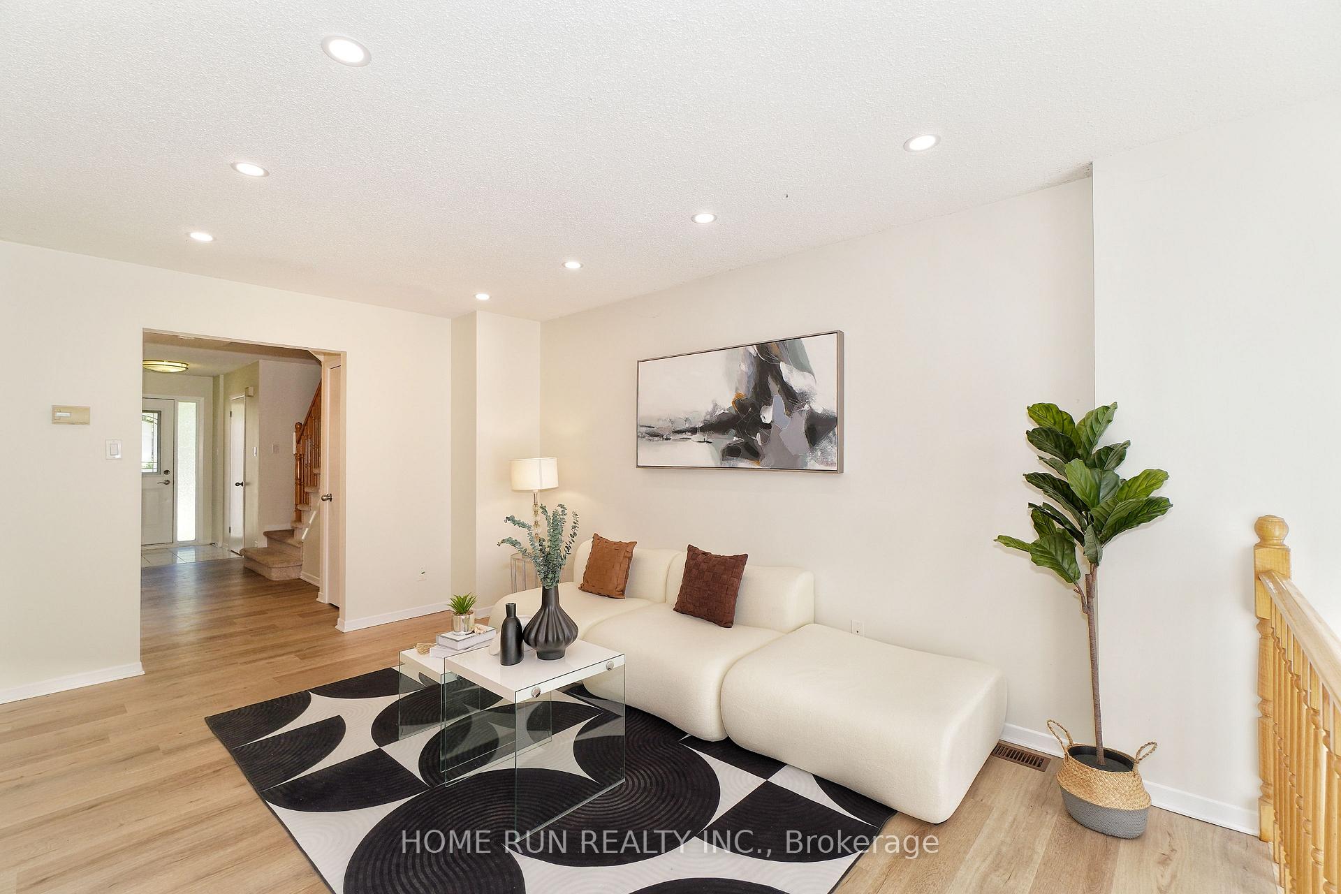Photo 3 of 112 Cedarock Drive, Ottawa, Kanata - Bridlewood — HOMEH