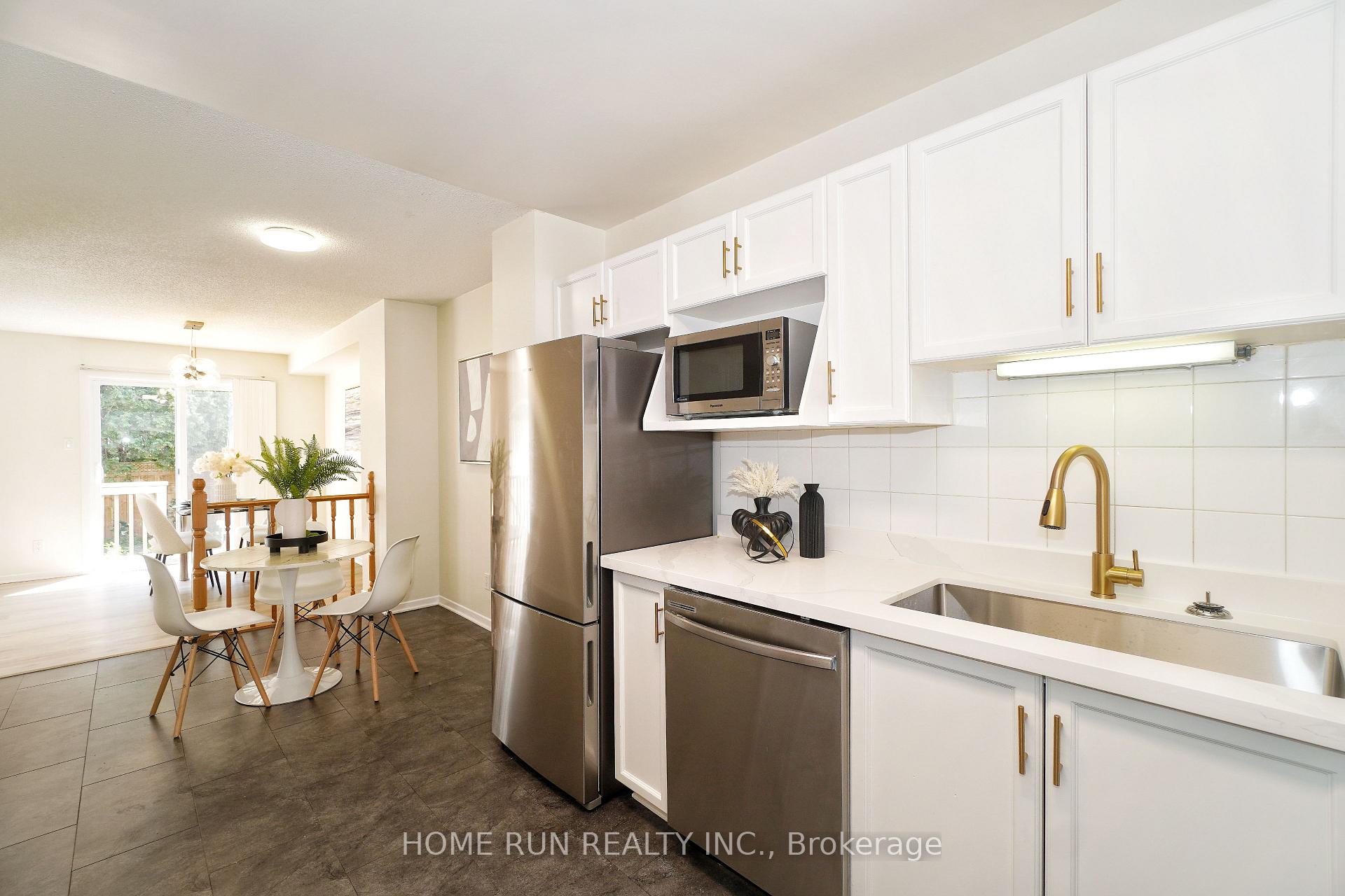 Photo 6 of 112 Cedarock Drive, Ottawa, Kanata - Bridlewood — HOMEH