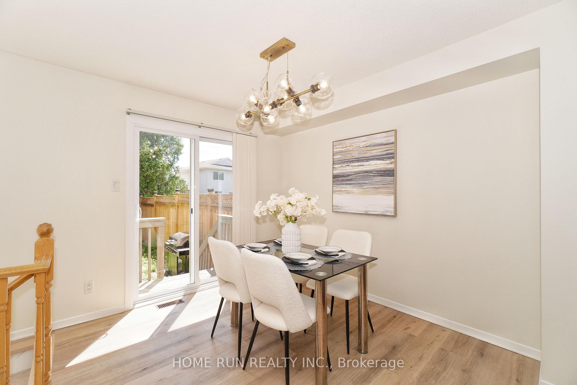 Photo 13 of 112 Cedarock Drive, Ottawa, Kanata - Bridlewood — HOMEH