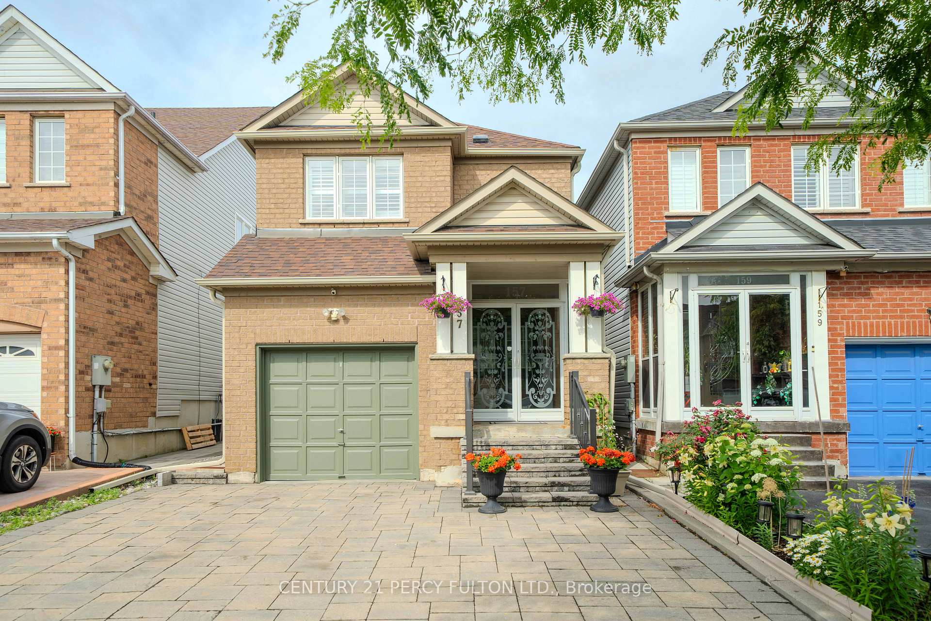Front of 157 Billingsley Crescent