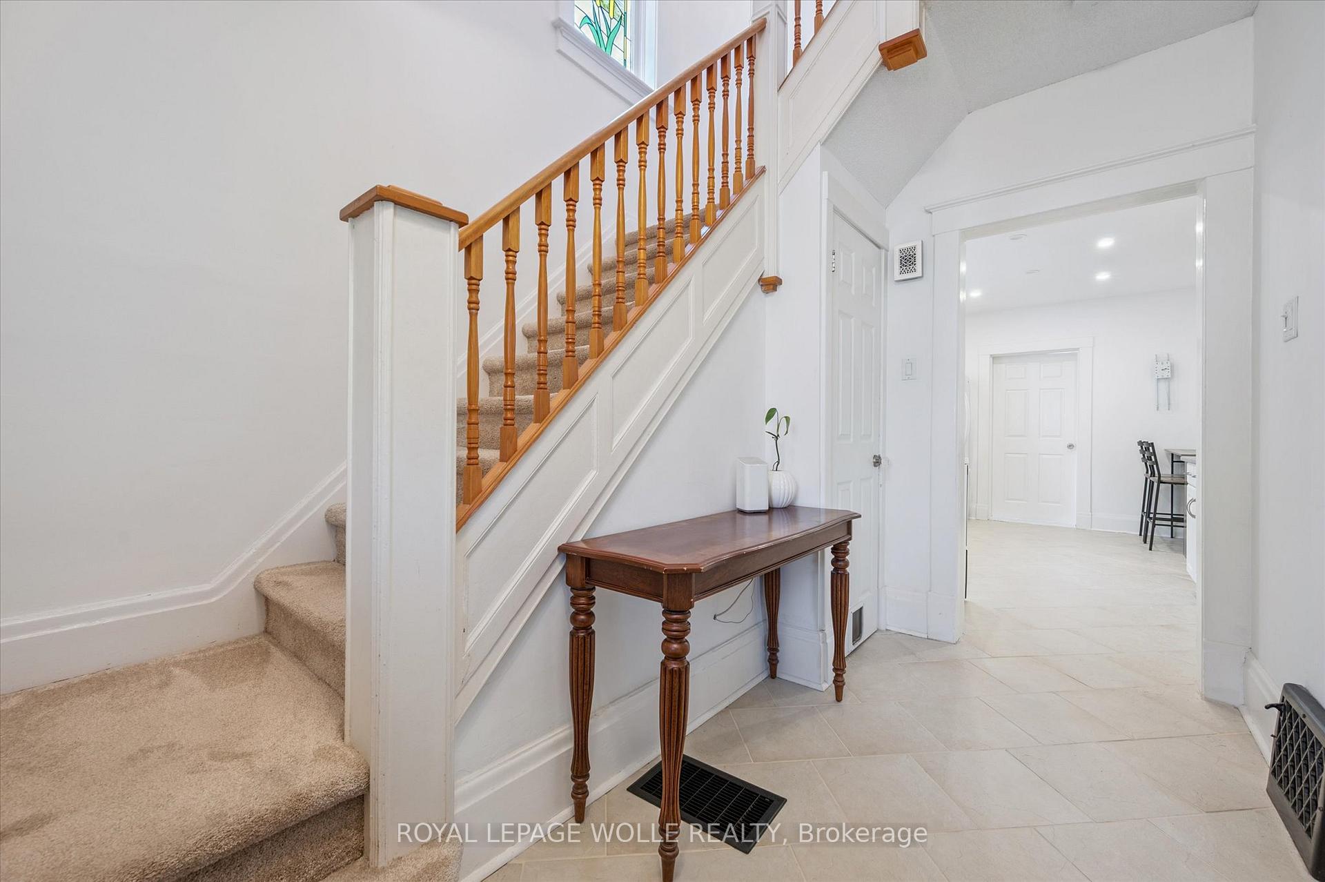 Photo 9 of 233 Duke Street E, Kitchener — HOMEH