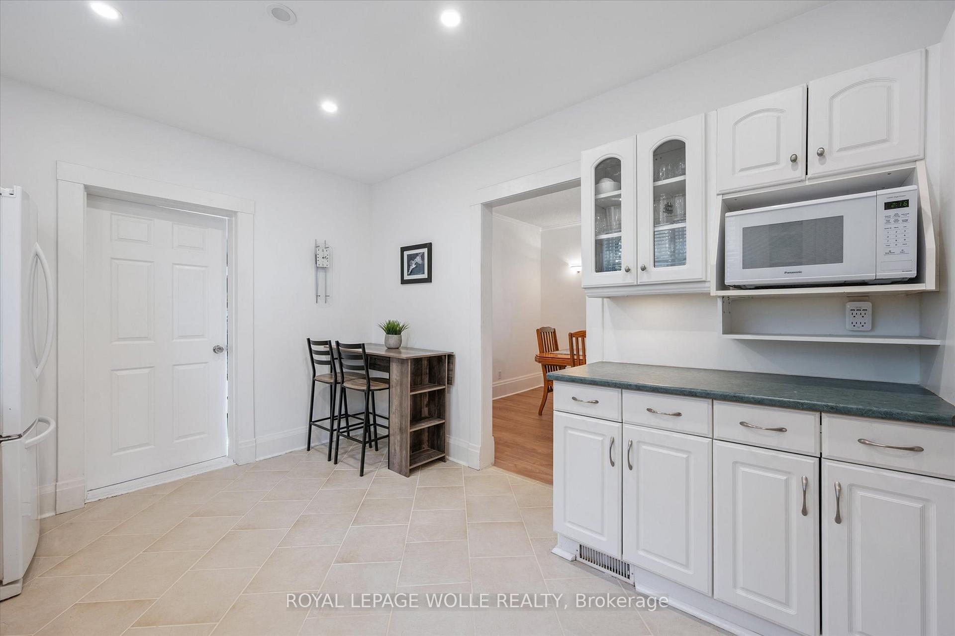 Photo 14 of 233 Duke Street E, Kitchener — HOMEH