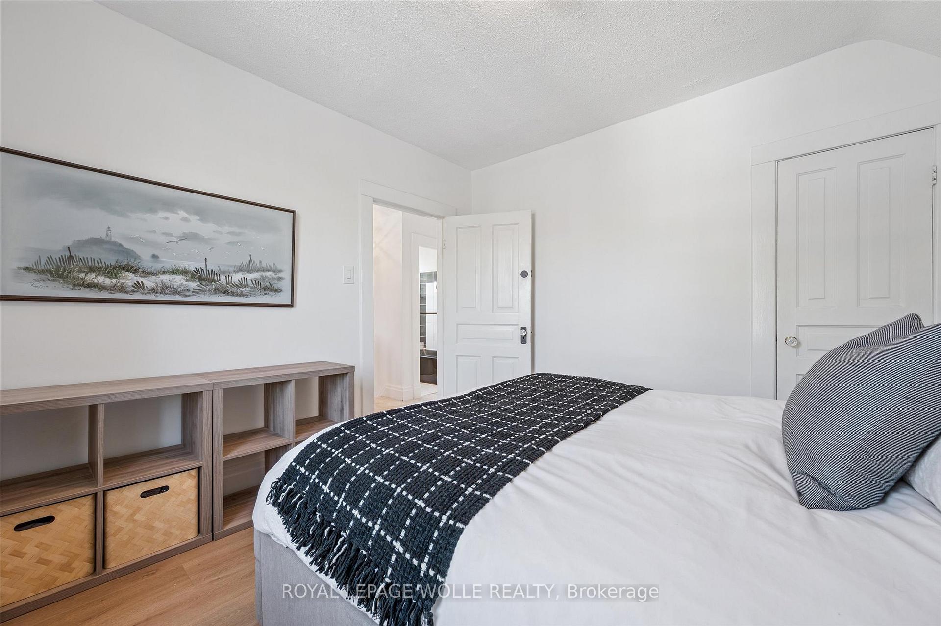 Photo 24 of 233 Duke Street E, Kitchener — HOMEH