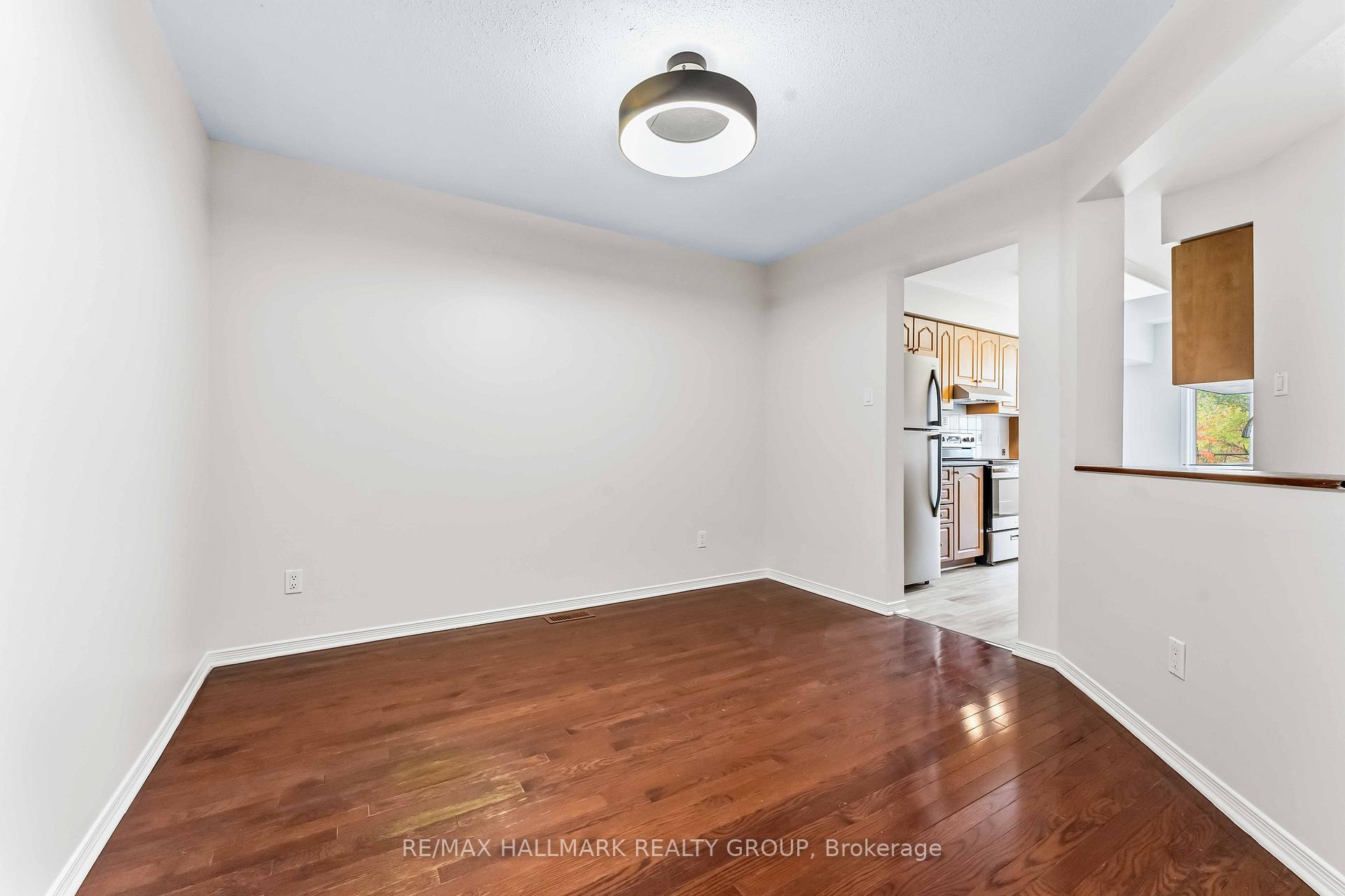 Photo 4 of 179 Gray Crescent, Ottawa, Kanata - Beaverbrook — HOMEH