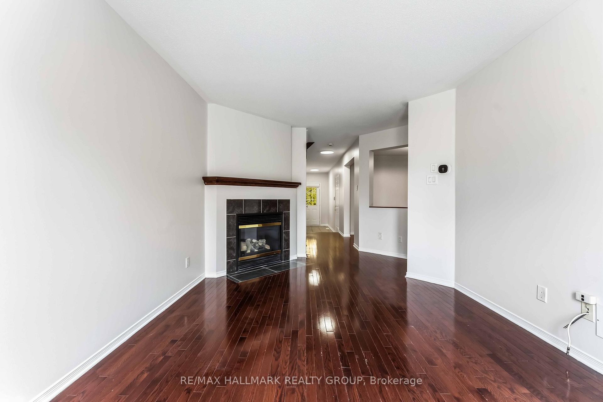 Photo 8 of 179 Gray Crescent, Ottawa, Kanata - Beaverbrook — HOMEH