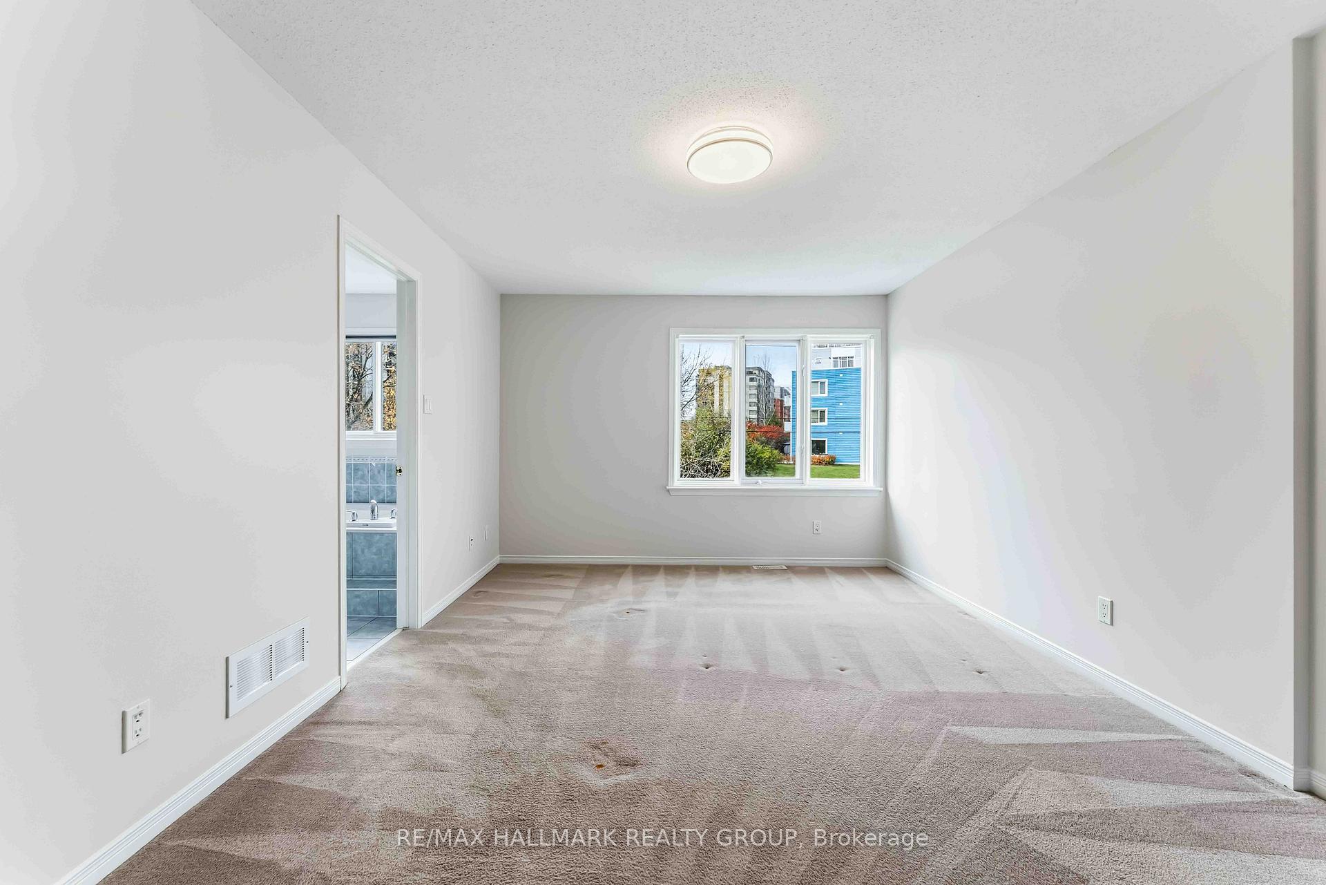 Photo 13 of 179 Gray Crescent, Ottawa, Kanata - Beaverbrook — HOMEH