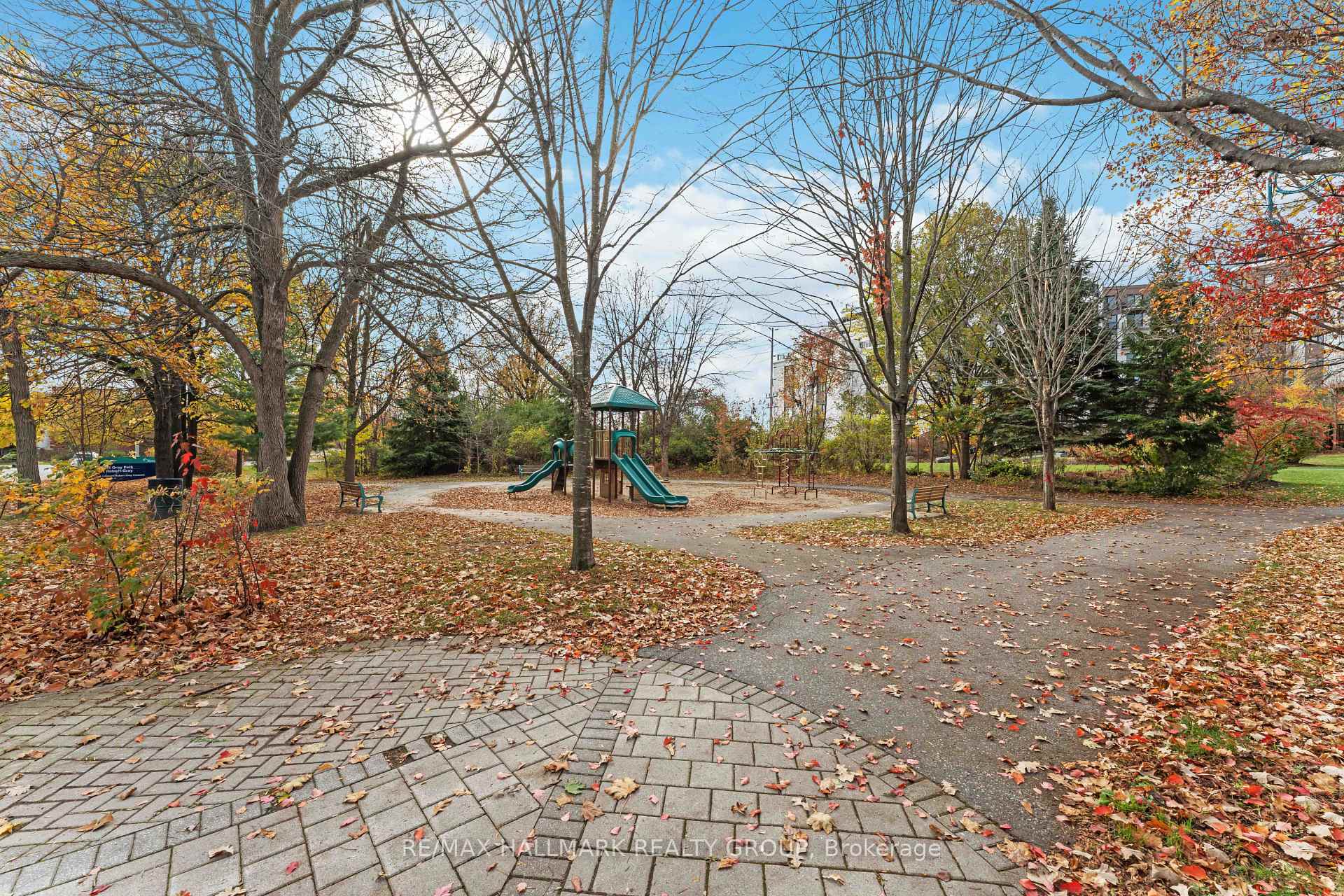 Photo 31 of 179 Gray Crescent, Ottawa, Kanata - Beaverbrook — HOMEH