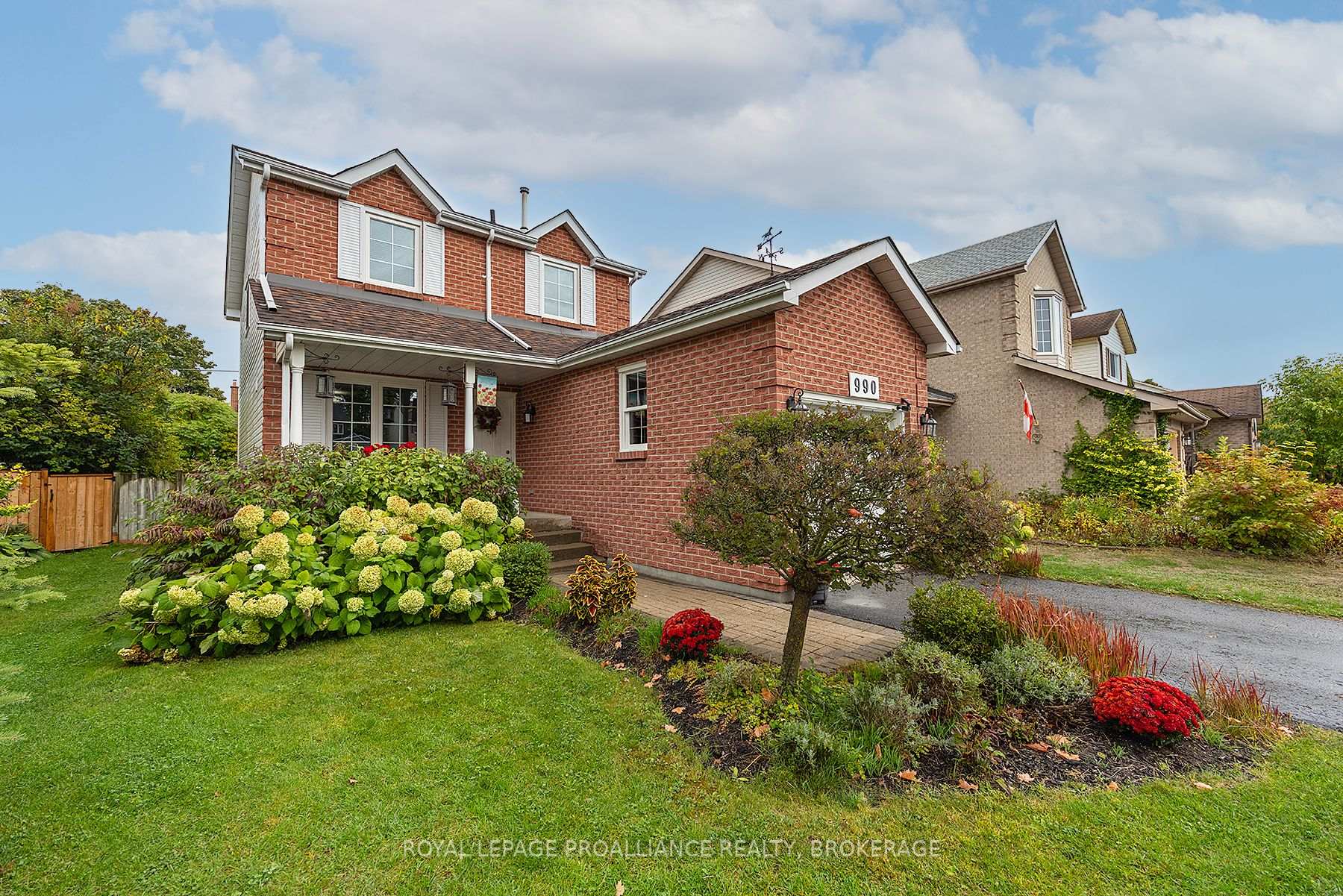 Photo 3 of 990 Lombardy Street, Kingston, South of Taylor-Kidd Blvd — HOMEH