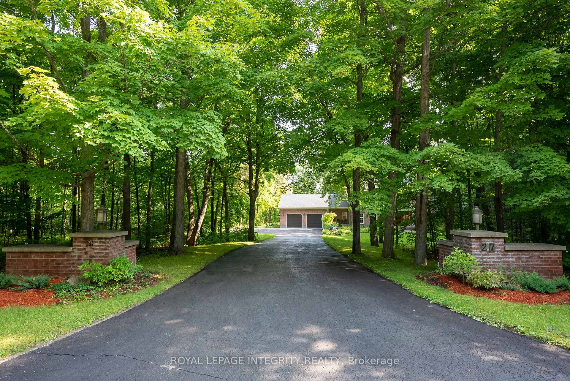 Photo 3 of 27 Marchbrook Circle, Ottawa, Kanata - Rural Kanata (Central) — HOMEH