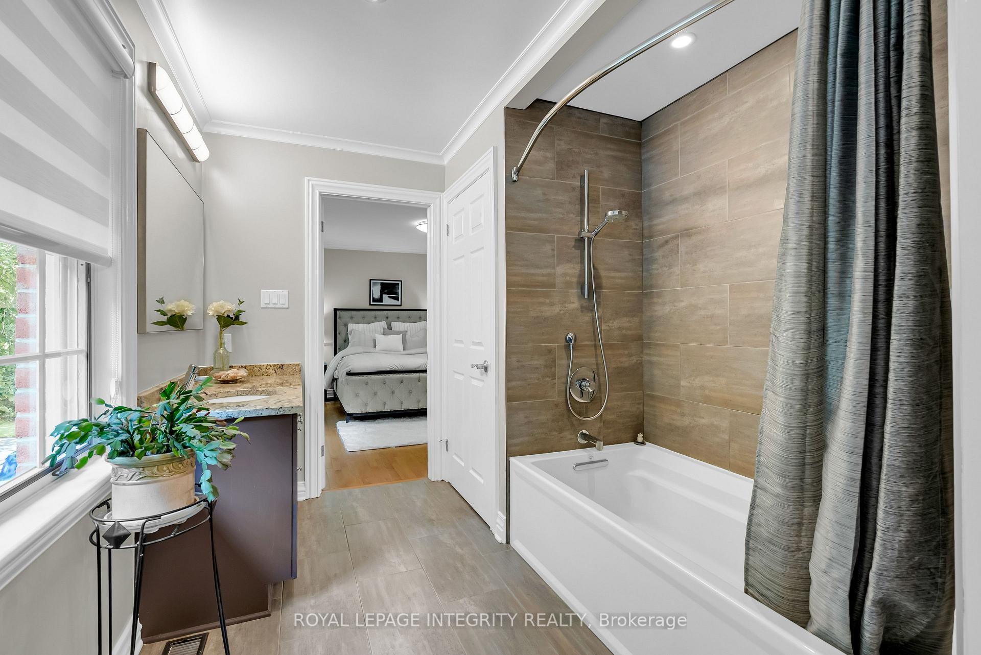 Photo 29 of 27 Marchbrook Circle, Ottawa, Kanata - Rural Kanata (Central) — HOMEH