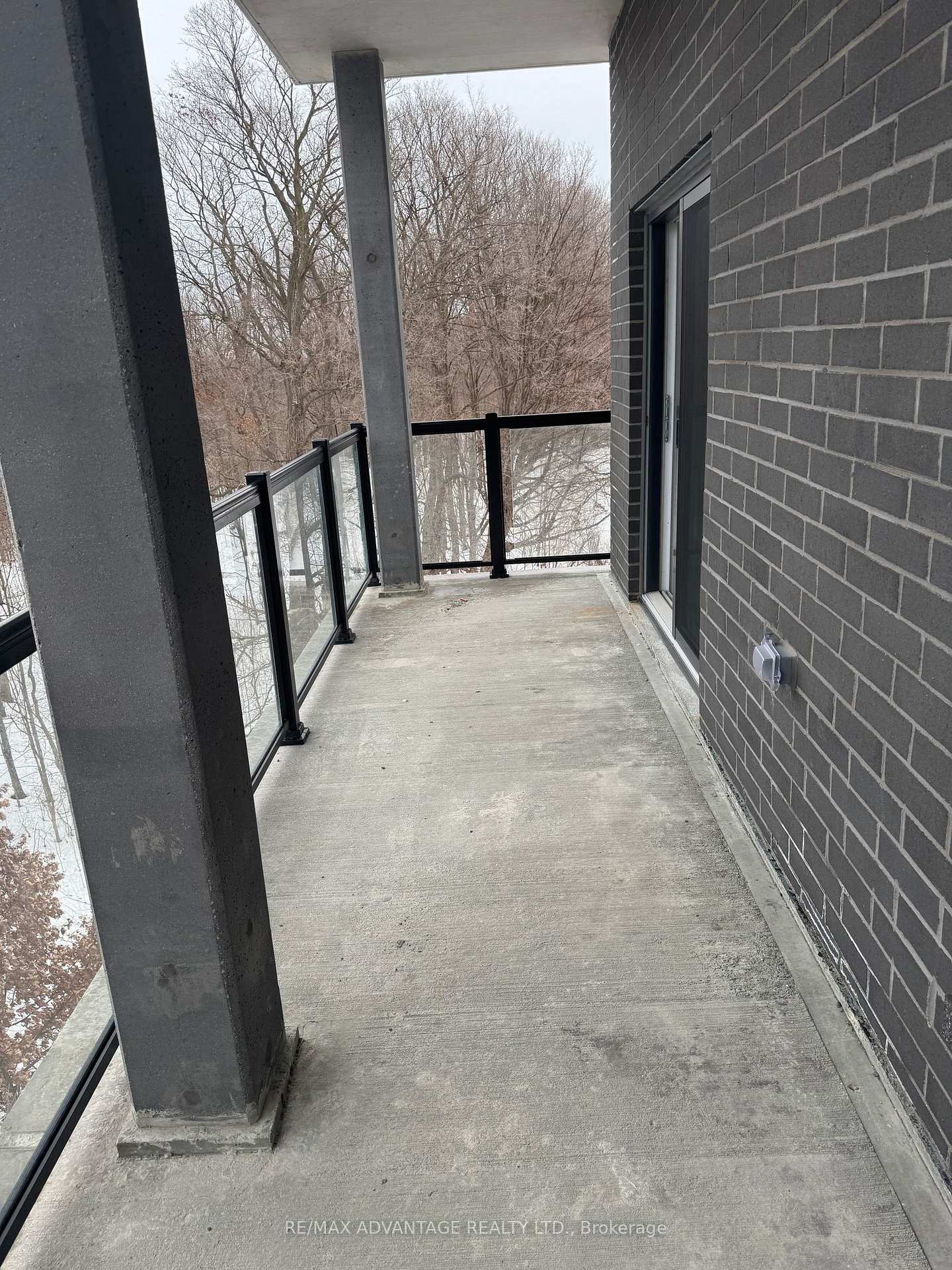 Photo 1 of Unit 412, 1000 Lackner Place, Kitchener — HOMEH