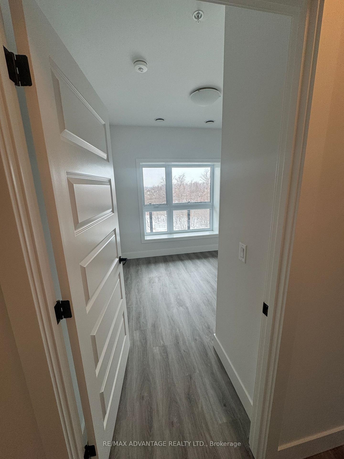 Photo 9 of Unit 412, 1000 Lackner Place, Kitchener — HOMEH