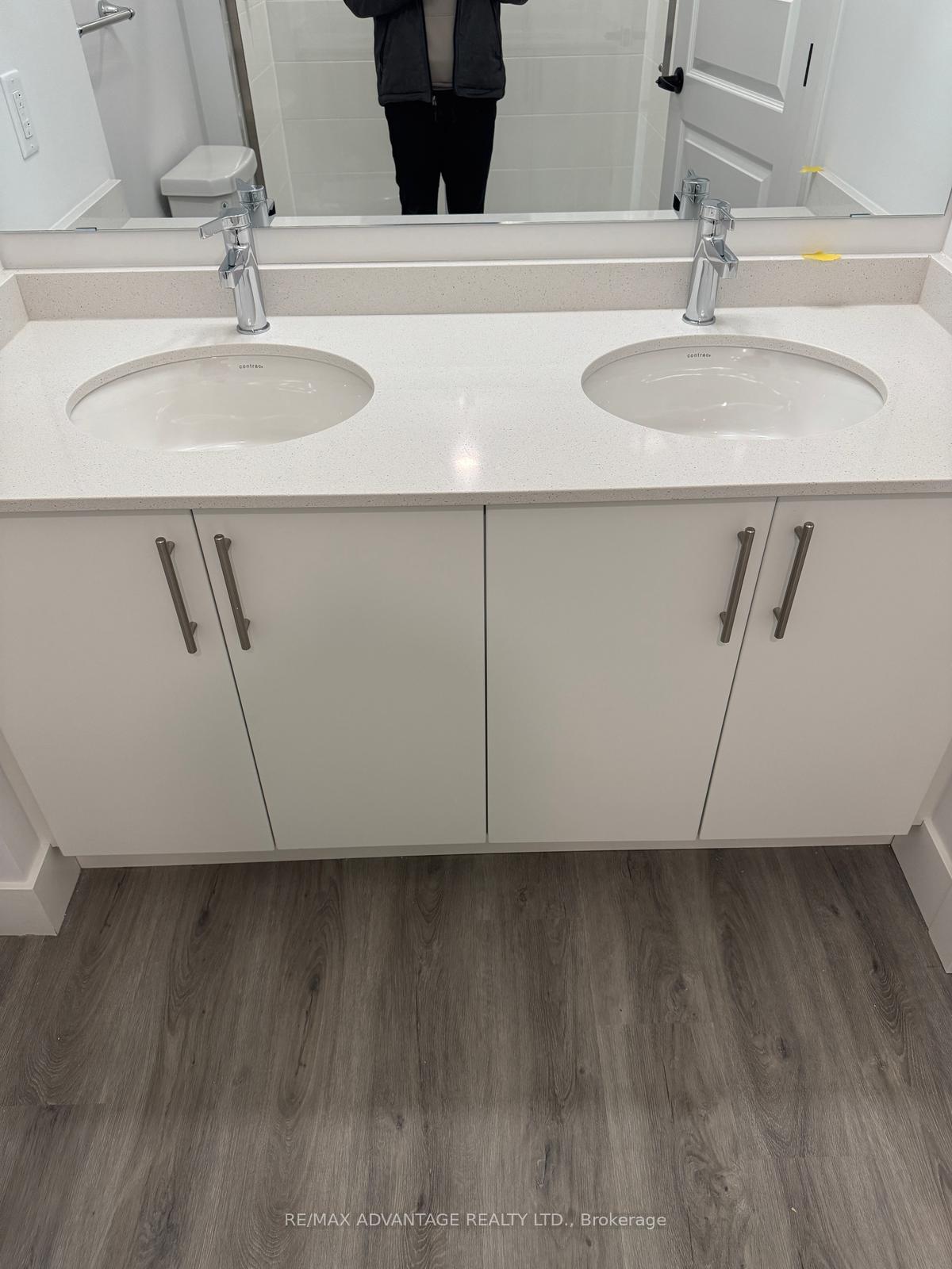 Photo 10 of Unit 412, 1000 Lackner Place, Kitchener — HOMEH