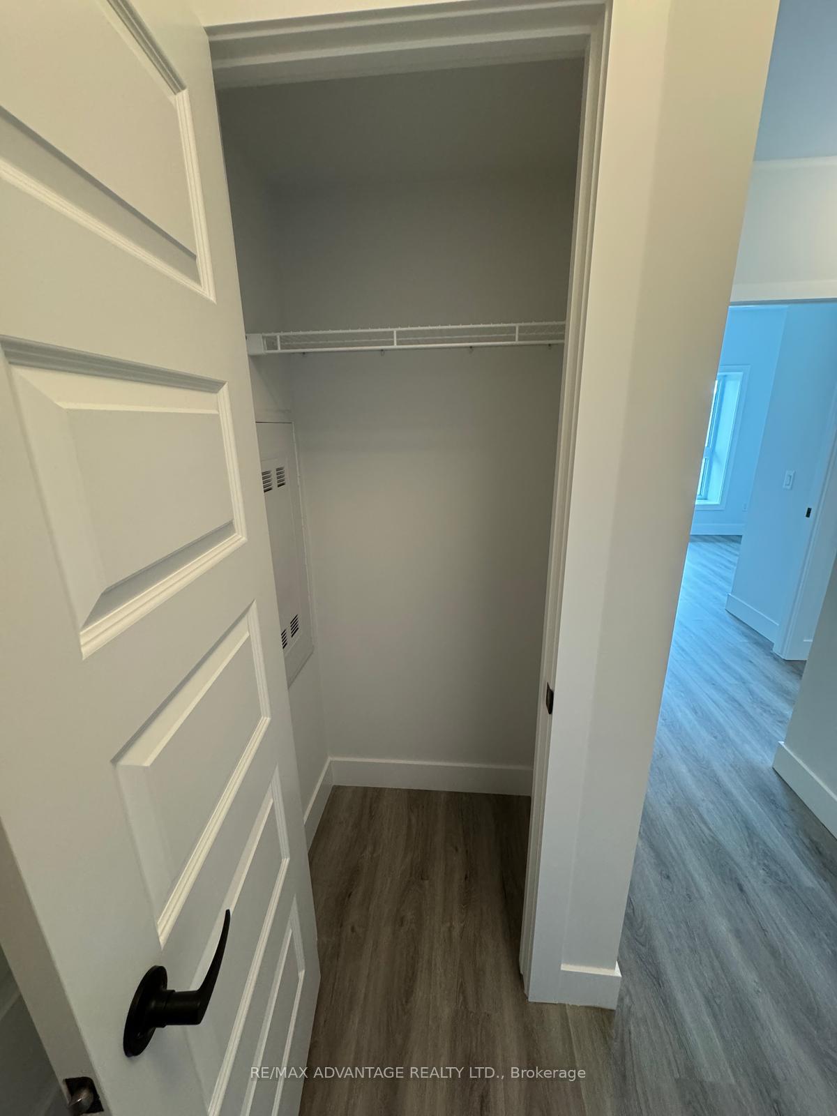 Photo 15 of Unit 412, 1000 Lackner Place, Kitchener — HOMEH