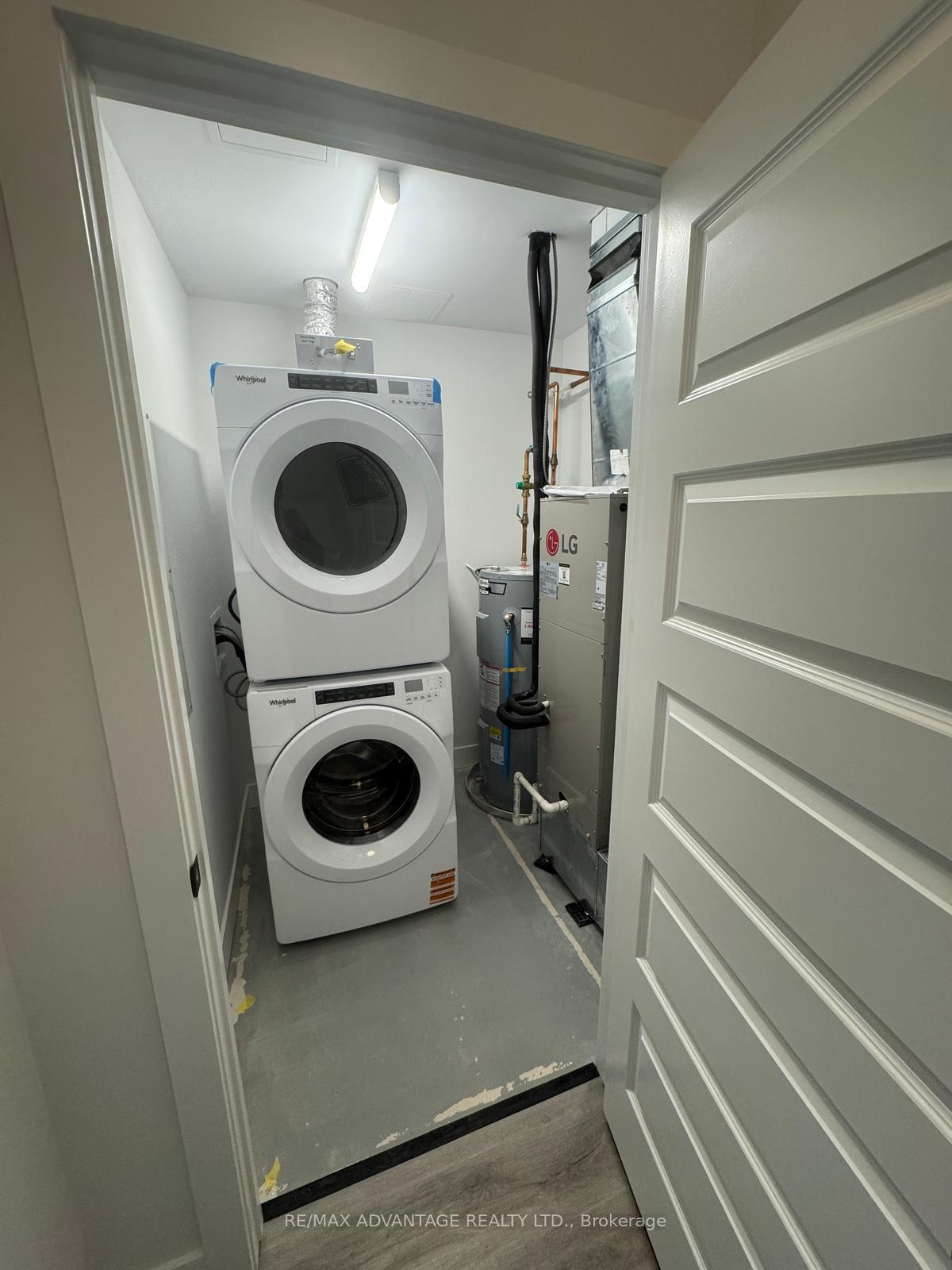 Photo 16 of Unit 412, 1000 Lackner Place, Kitchener — HOMEH
