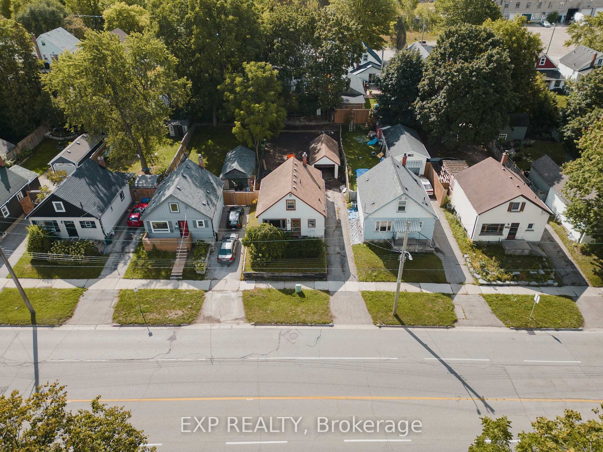 Photo 6 of 563 Wellington Street N, Kitchener — HOMEH