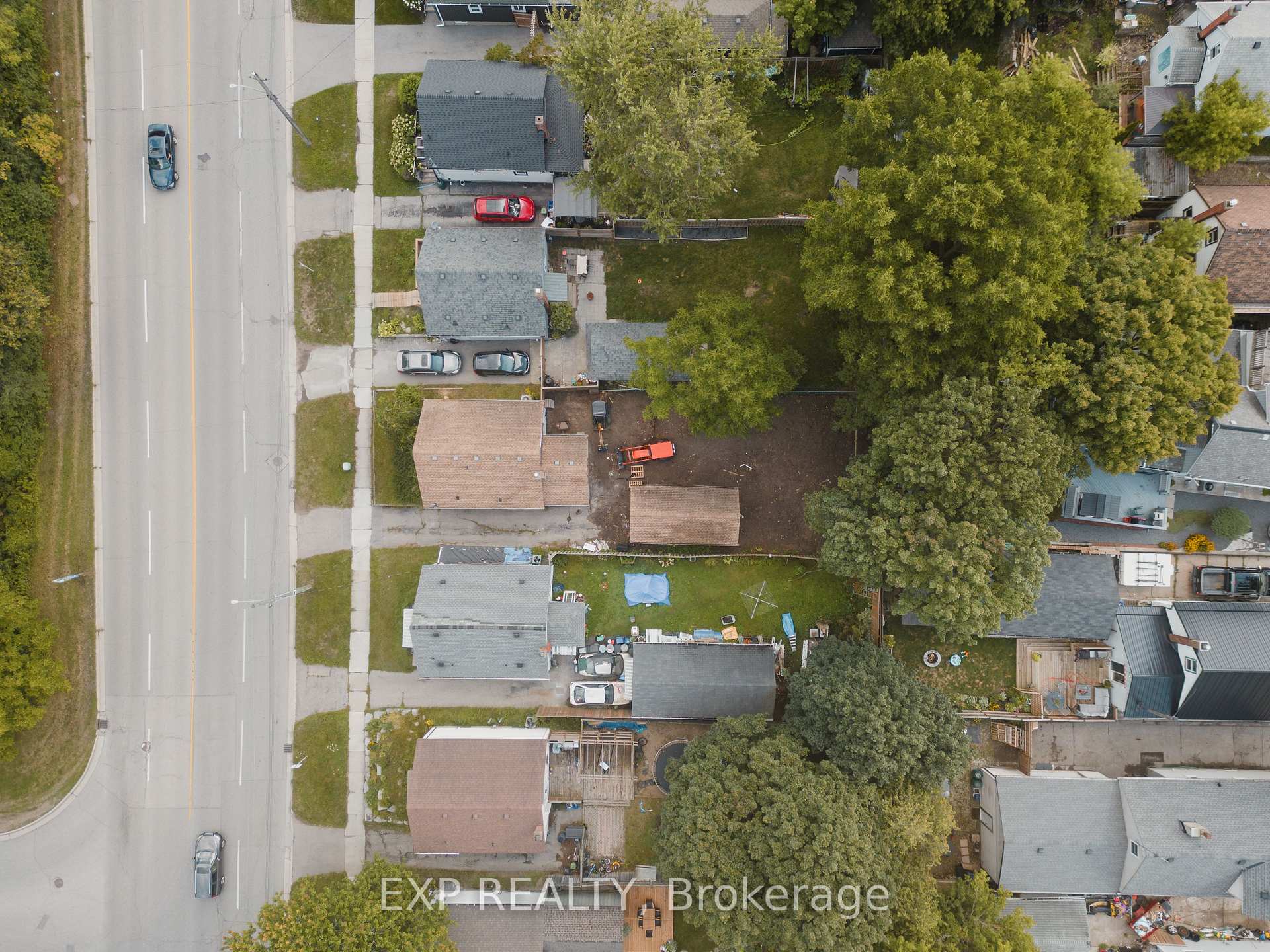 Photo 14 of 563 Wellington Street N, Kitchener — HOMEH