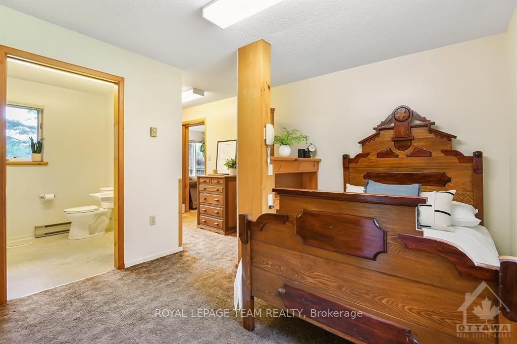 Photo 10 of 2836 White Lake Road, McNab/Braeside, Mcnab/Braeside Twps — HOMEH