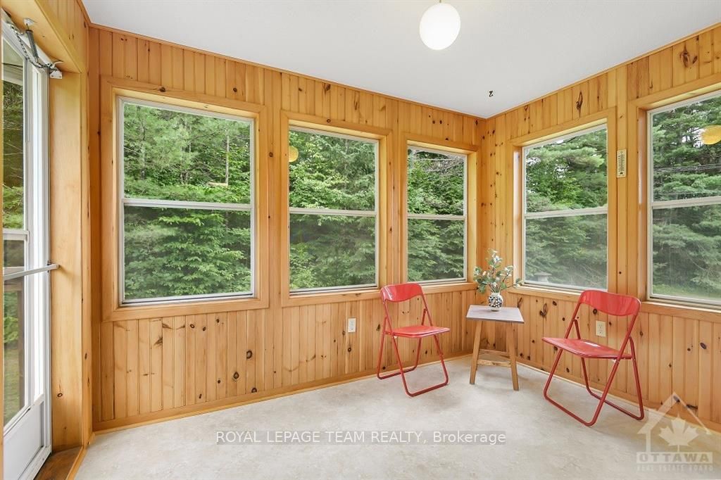 Photo 12 of 2836 White Lake Road, McNab/Braeside, Mcnab/Braeside Twps — HOMEH