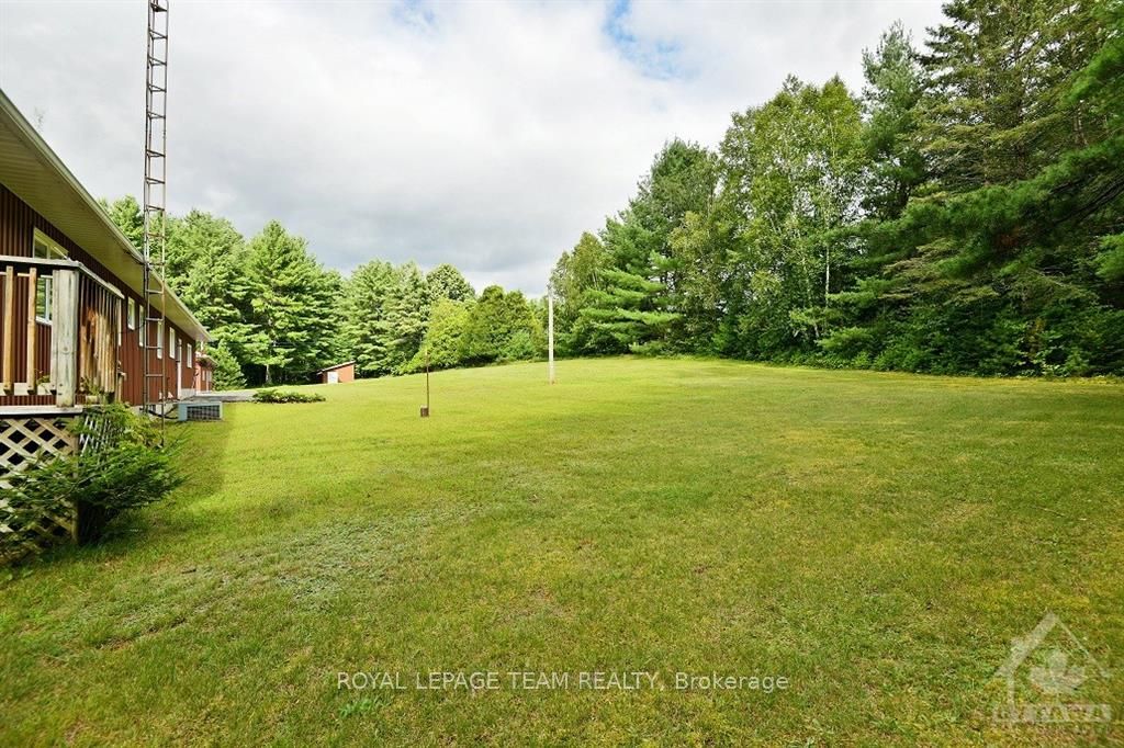 Photo 24 of 2836 White Lake Road, McNab/Braeside, Mcnab/Braeside Twps — HOMEH