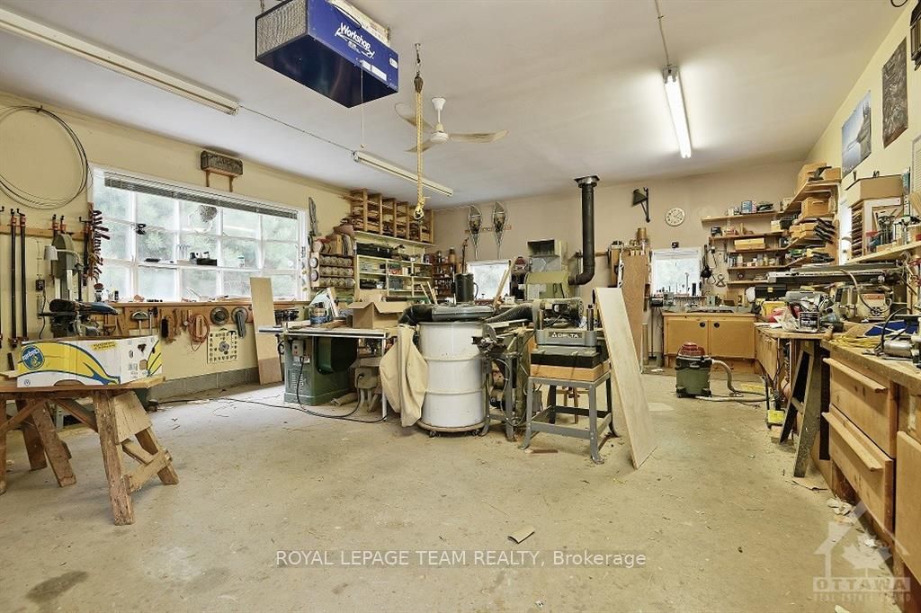 Photo 27 of 2836 White Lake Road, McNab/Braeside, Mcnab/Braeside Twps — HOMEH