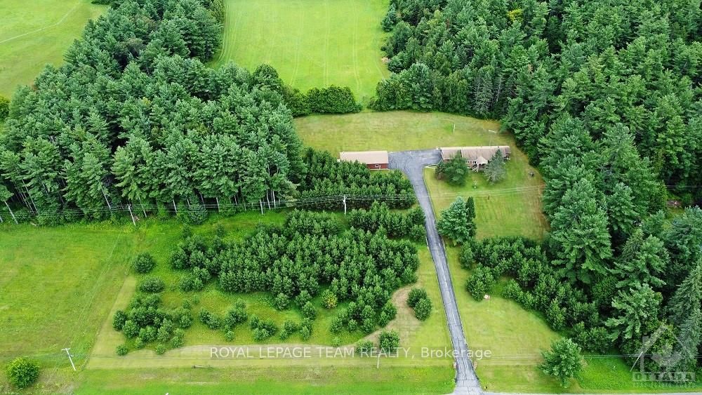 Photo 29 of 2836 White Lake Road, McNab/Braeside, Mcnab/Braeside Twps — HOMEH