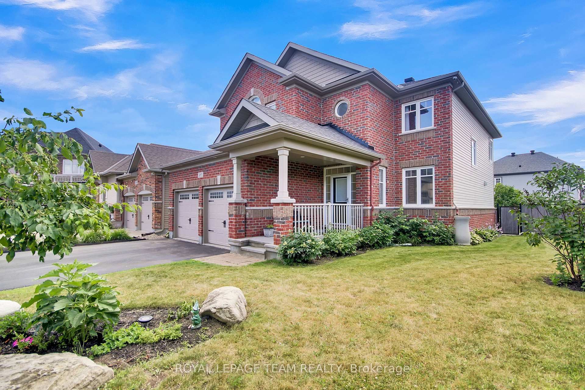 Photo 7 of 217 Balikun Heights, Ottawa, Kanata - Emerald Meadows/Trailwest — HOMEH