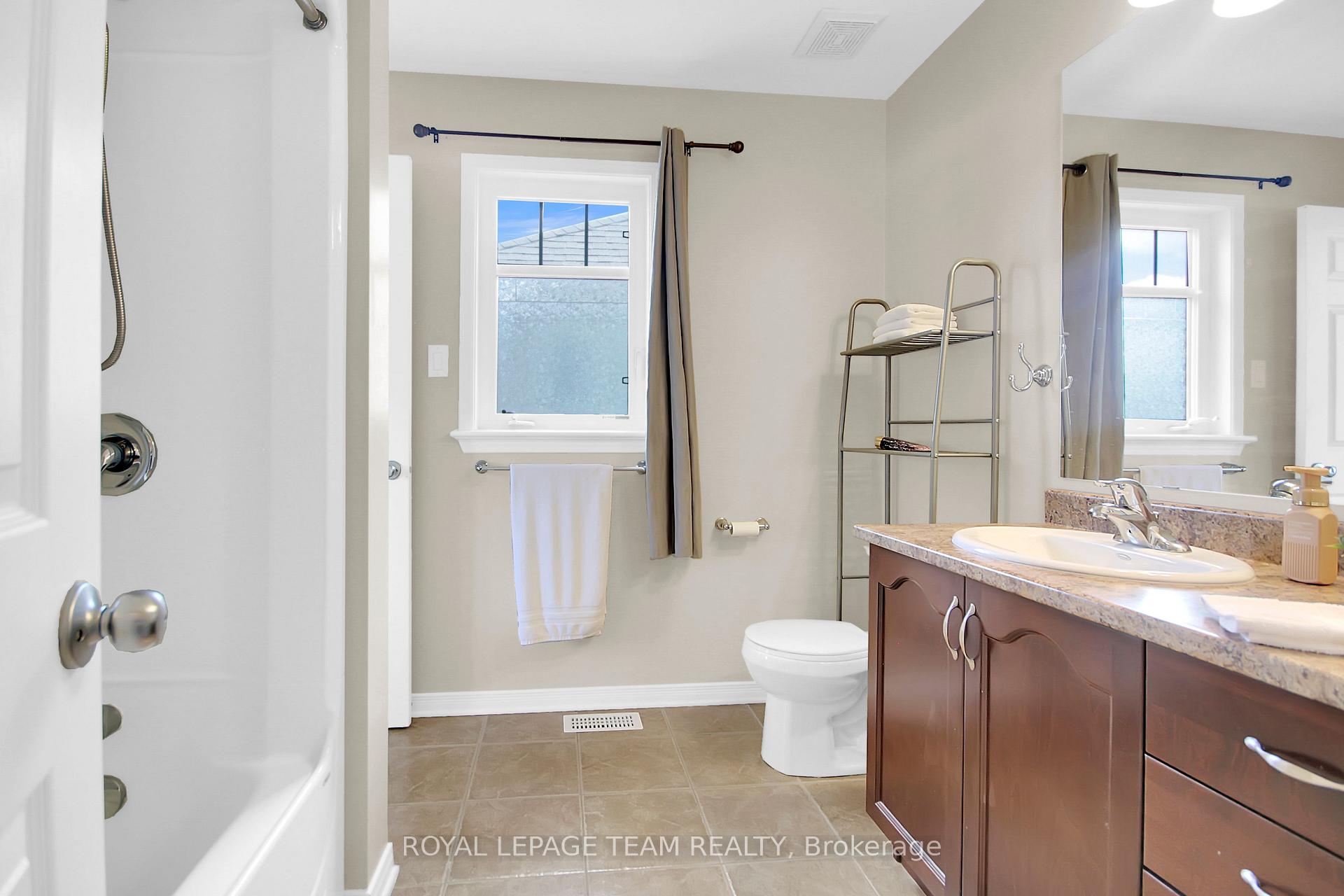 Photo 30 of 217 Balikun Heights, Ottawa, Kanata - Emerald Meadows/Trailwest — HOMEH