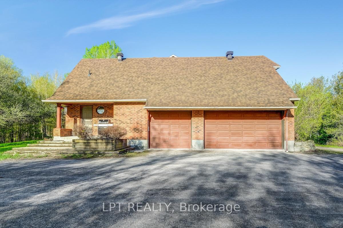 Photo 5 of 5626 Scobie Crescent, Ottawa, Manotick East to Manotick Station — HOMEH