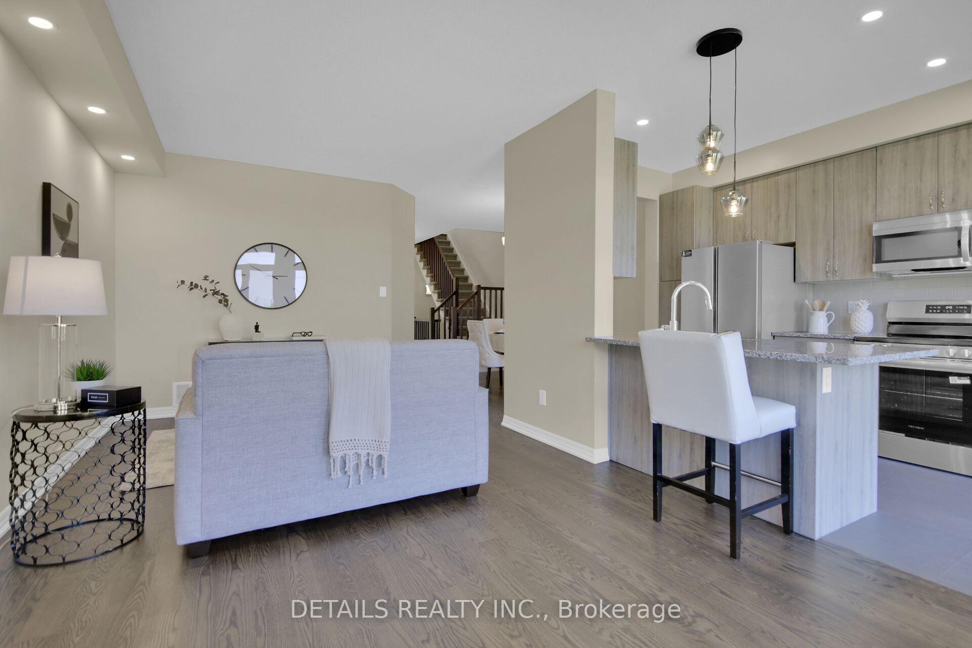 Photo 15 of 136 Overberg Way, Ottawa, Kanata - Emerald Meadows/Trailwest — HOMEH