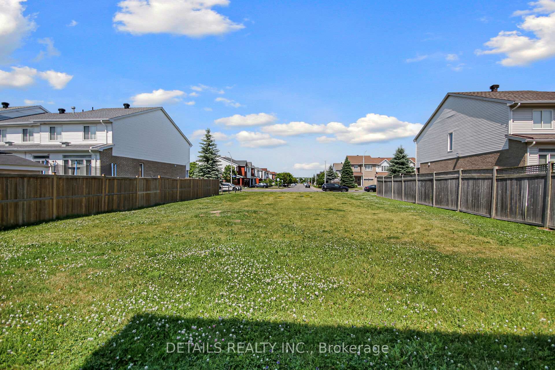 Photo 43 of 136 Overberg Way, Ottawa, Kanata - Emerald Meadows/Trailwest — HOMEH
