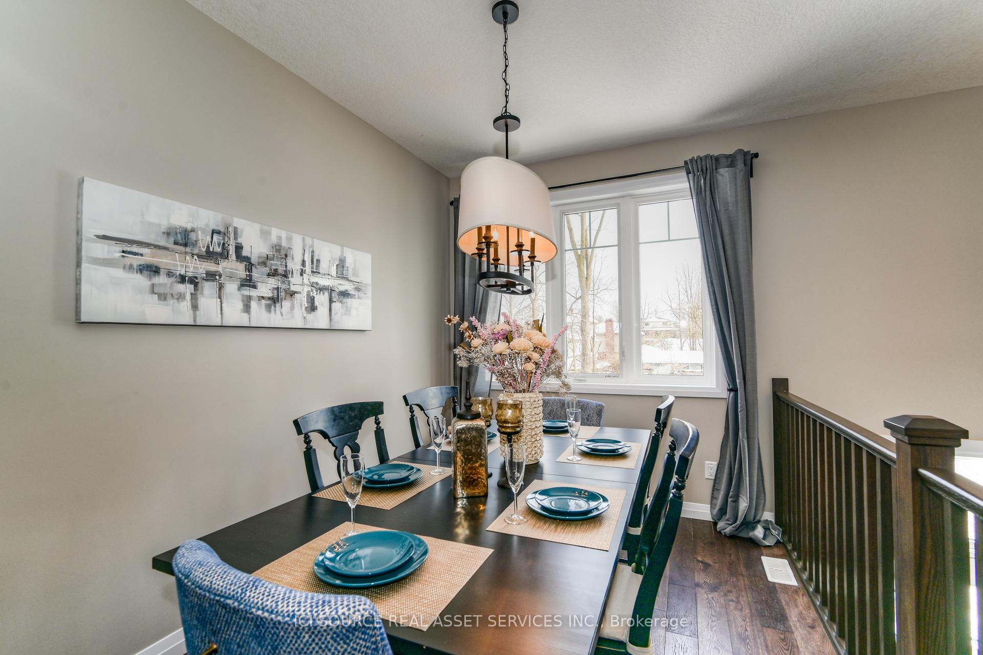 Photo 3 of 23 Drummond Drive, Kitchener, Lower Doon — HOMEH
