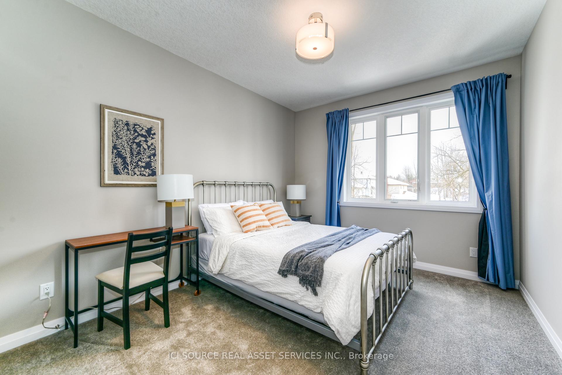 Photo 11 of 23 Drummond Drive, Kitchener, Lower Doon — HOMEH