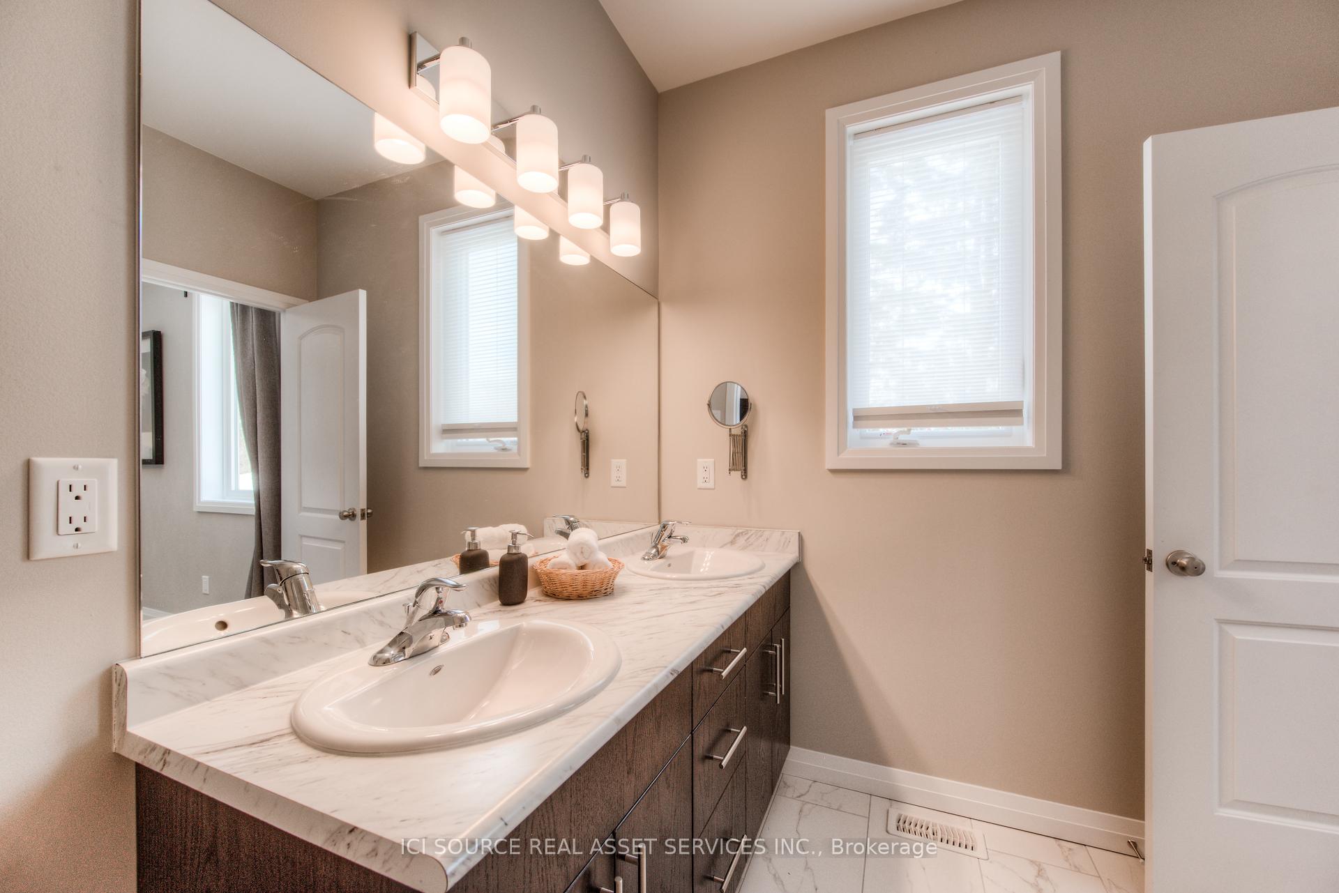 Photo 20 of 23 Drummond Drive, Kitchener, Lower Doon — HOMEH