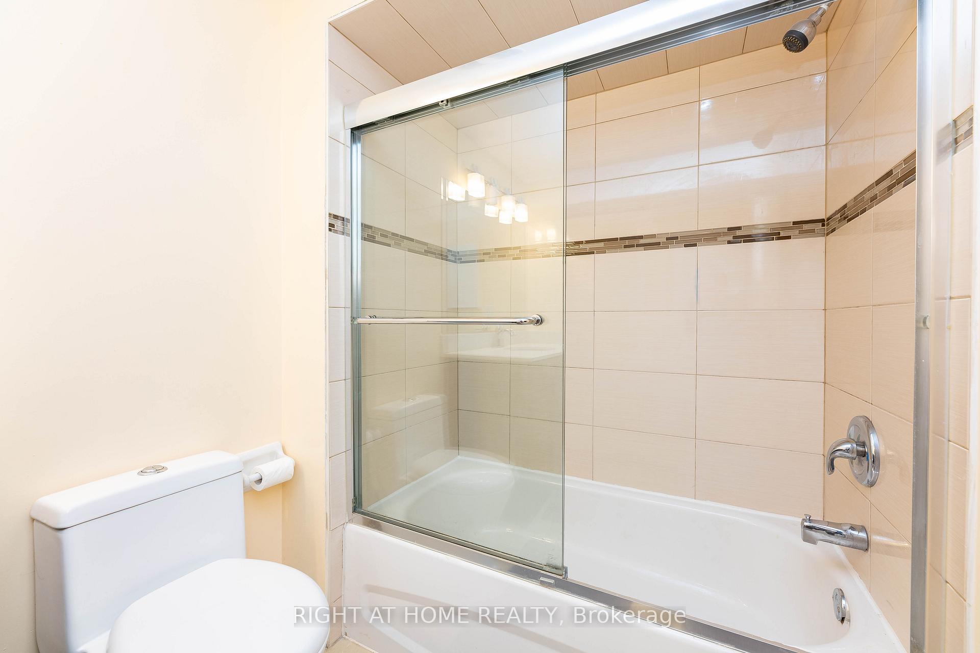 Photo 27 of 37 Cheeseman Drive, Markham, Milliken Mills West — HOMEH