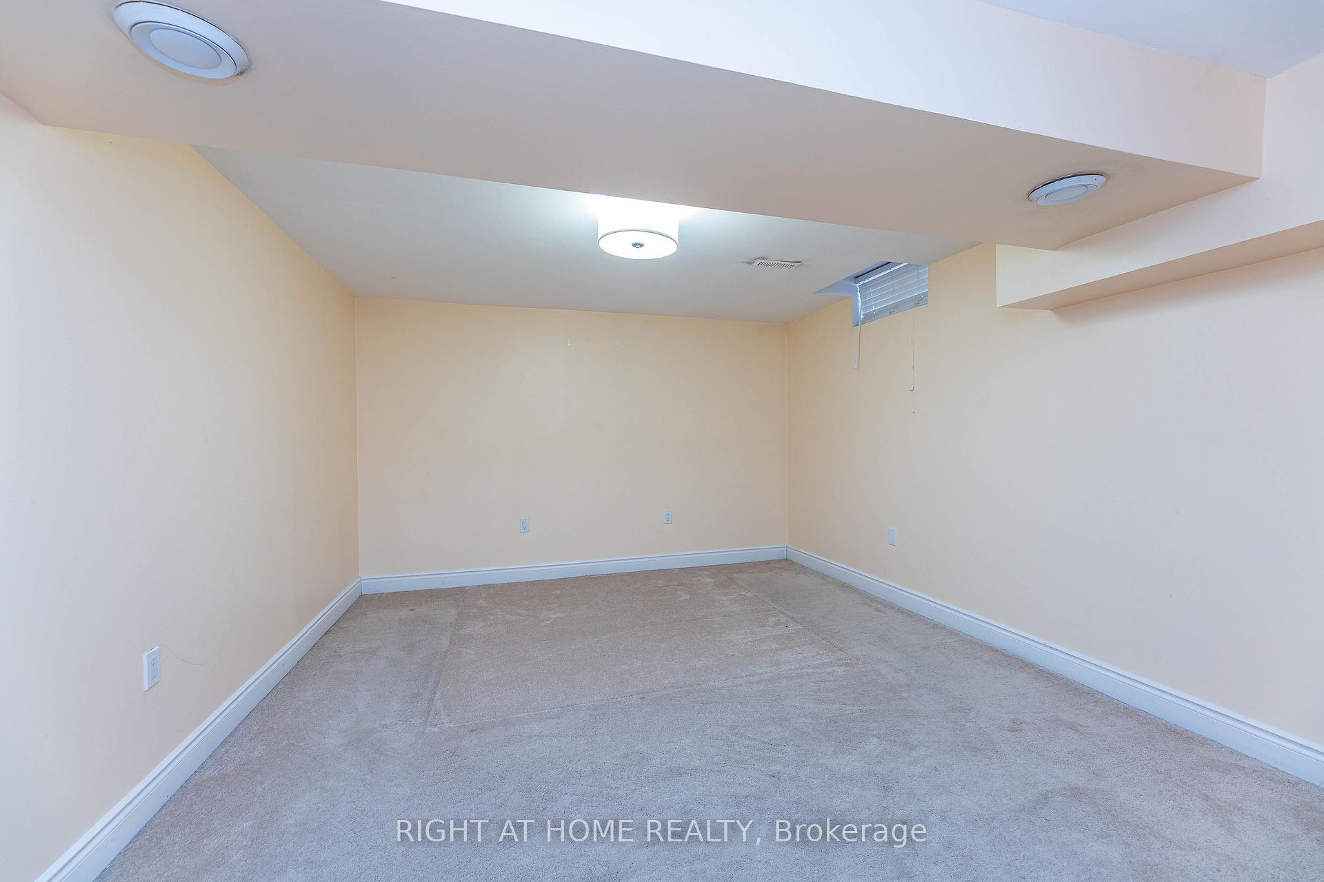 Photo 34 of 37 Cheeseman Drive, Markham, Milliken Mills West — HOMEH