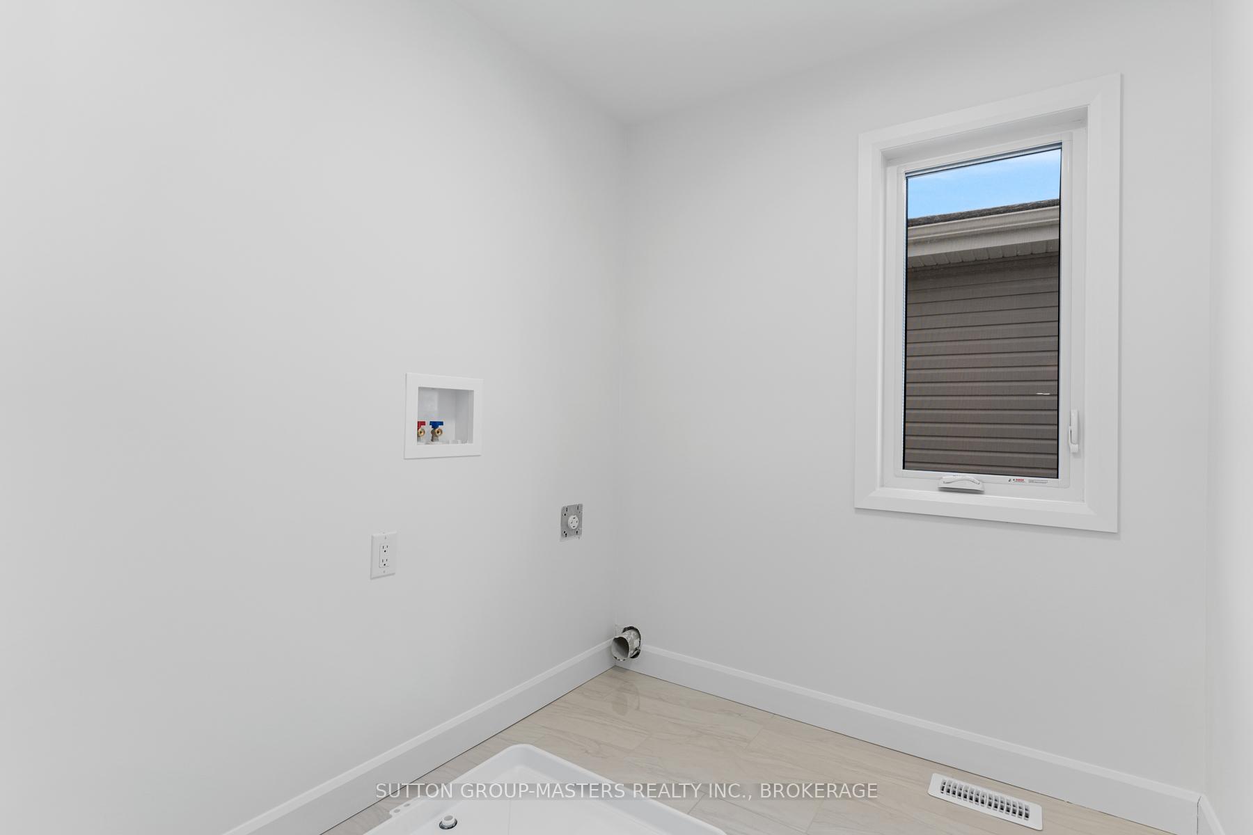 Photo 31 of 203 Superior Drive, Loyalist, Amherstview — HOMEH