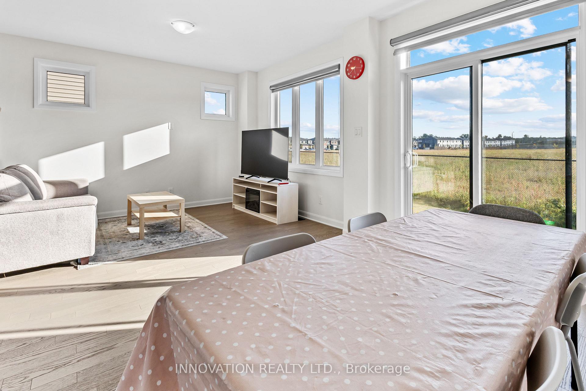 Photo 12 of 322 Gisborne Place, Ottawa, Kanata - Morgan's Grant/South March — HOMEH