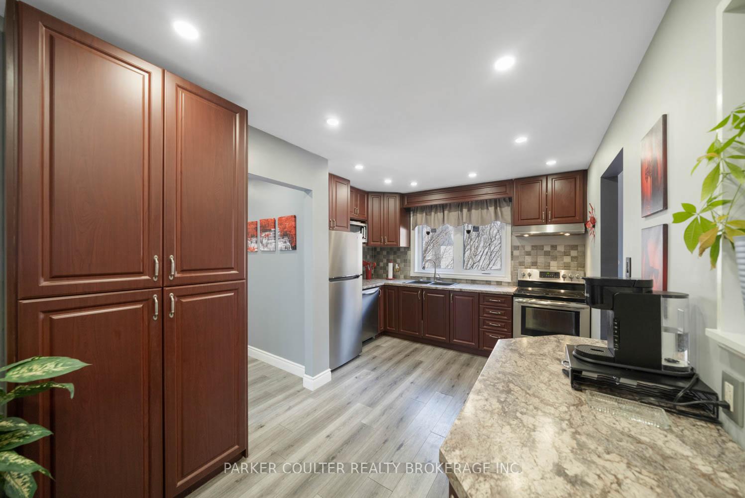 Photo 12 of 973 Church Drive, Innisfil, Lefroy — HOMEH