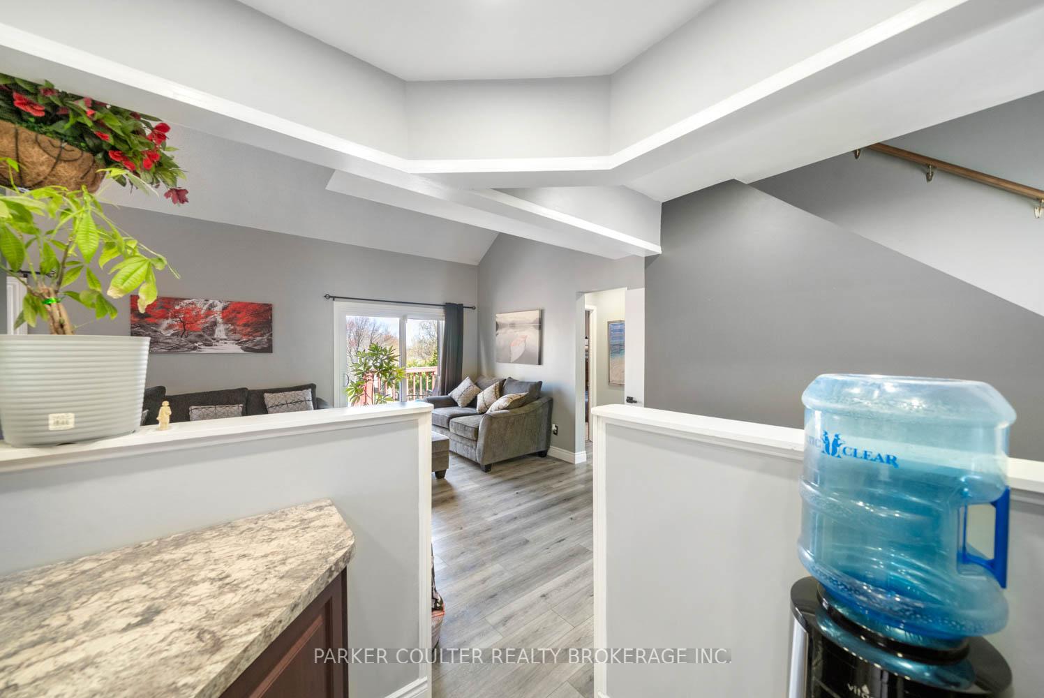 Photo 16 of 973 Church Drive, Innisfil, Lefroy — HOMEH